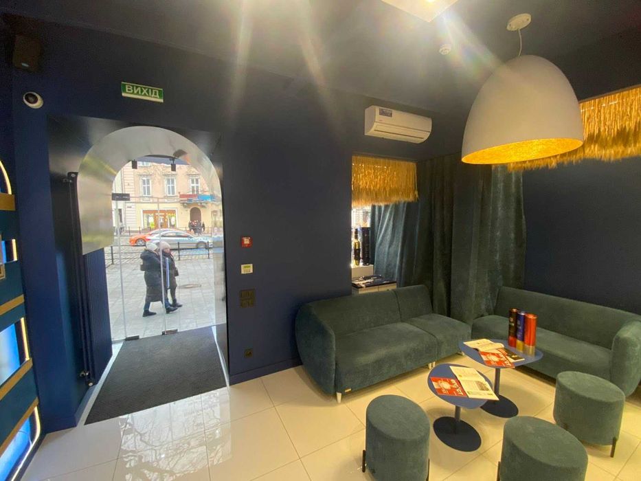 Оренда фасадного приміщення вул. Галицька