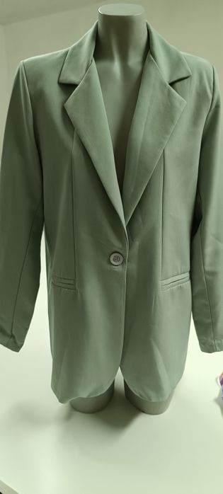 Casaco verde Tamanho L. Made in Italy.