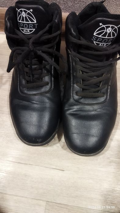 Продам ботинки подросток