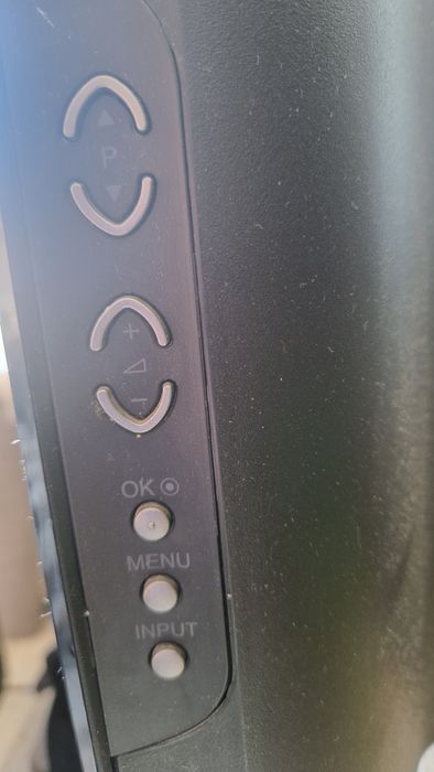 Telewizor LG full HD,  32 cale, sprawny 100% z pilotem