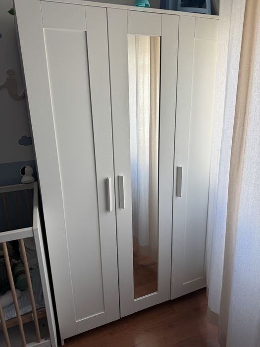 Roupeiro BRIMNES Ikea