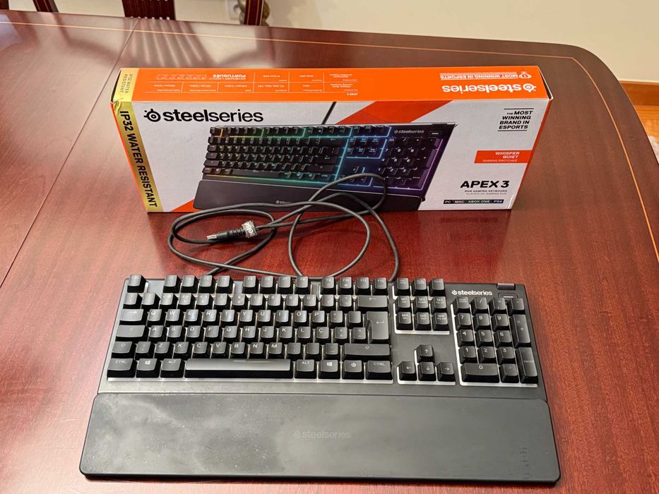 Teclado Gaming Steelseries APEX 3 – Resistente à Água + RGB