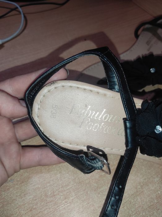 Жіночі босоніжки