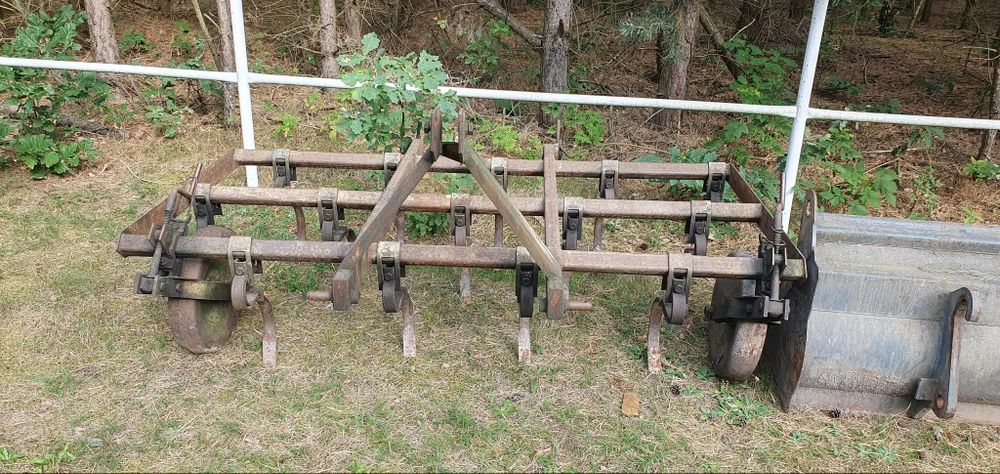 Ursus 4011, pług,kultywator
