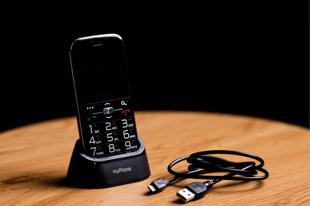 Babciofon MYPHONE Duże klawisze. Ładowarka w zestawie.