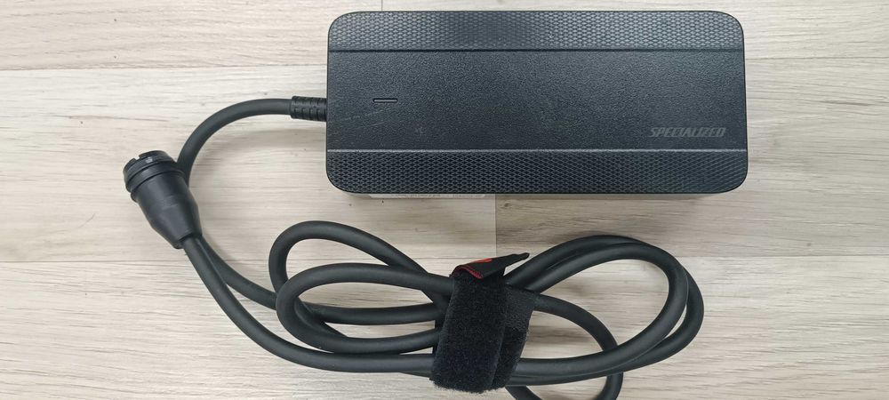 Ładowarka Specialized Turbo SBC-C04 - do drobnej naprawy