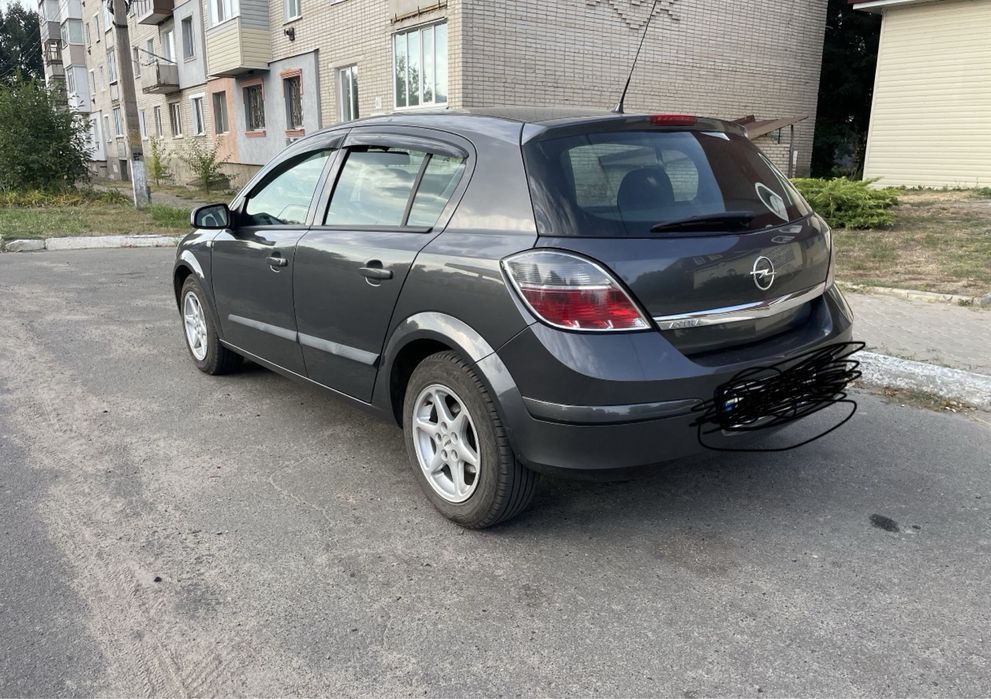 Opel astra h хетчбек