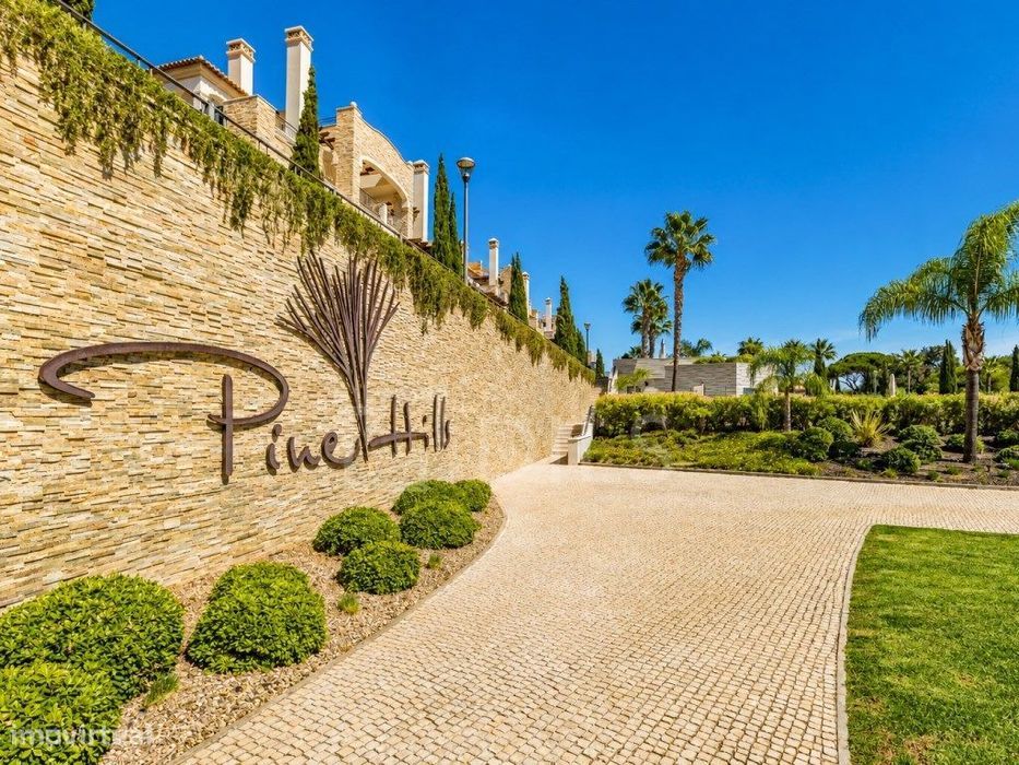 Apartamento T2 com terraço, Vilamoura, Algarve