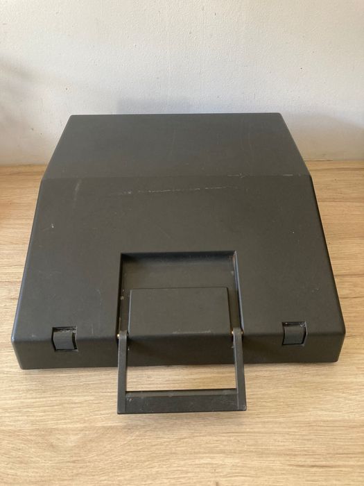 Máquina de escrever **  Olivetti 10