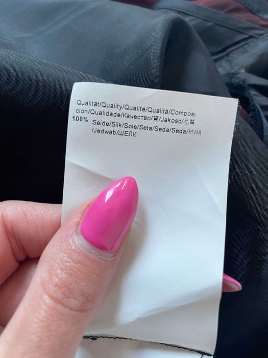 Sukienka z jedwabiu Hugo Boss rozm. XS-S