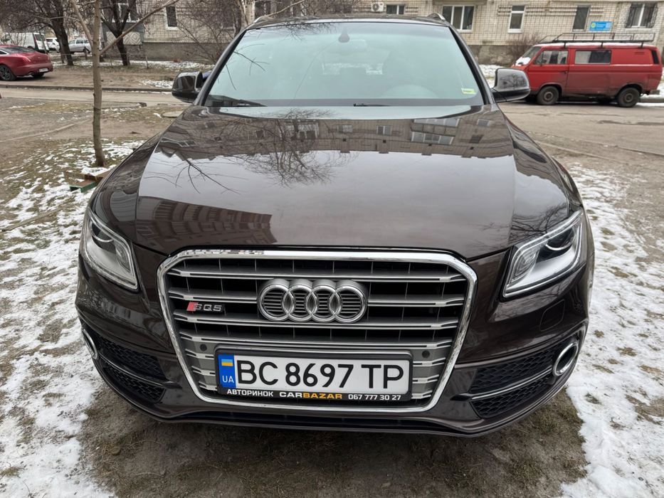 Продам Audi q5 2012