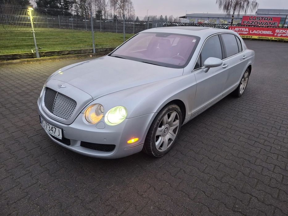Bentley Flying Spur zarejestrowany, ubezpieczony w POLSCE   6,0L     560KM  mały przebieg