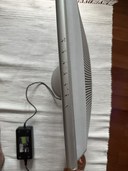 lCD sony triniton wega