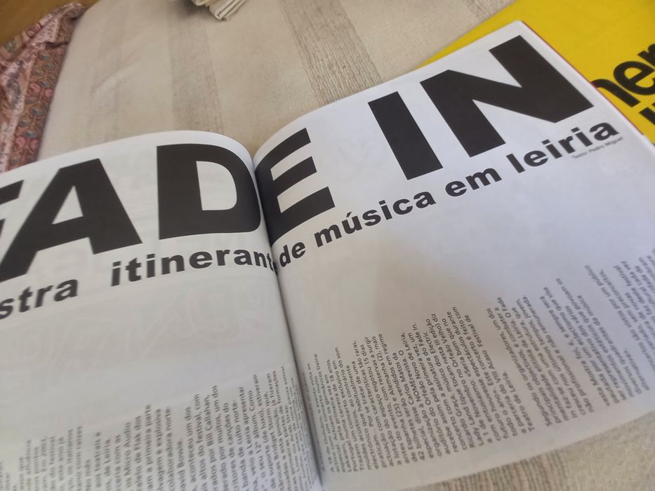 Dois exemplares revista Nome anos noventa Leiria