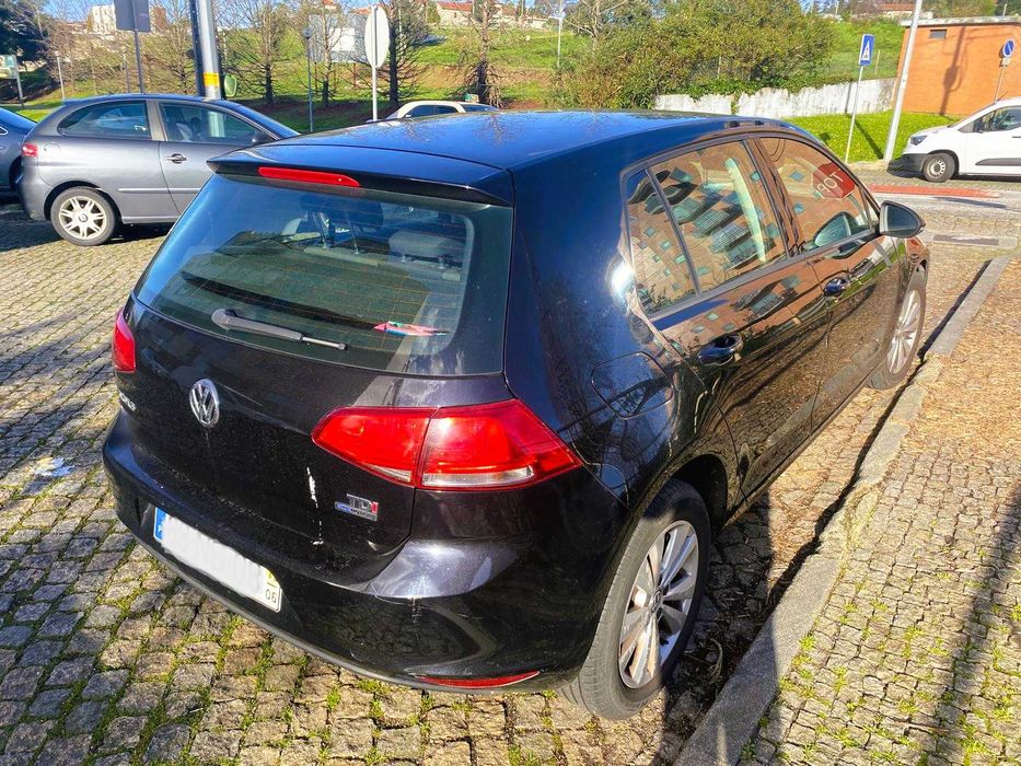 Volkswagen Golf VII 1.6 TDI 105cv – 2013 – Preto