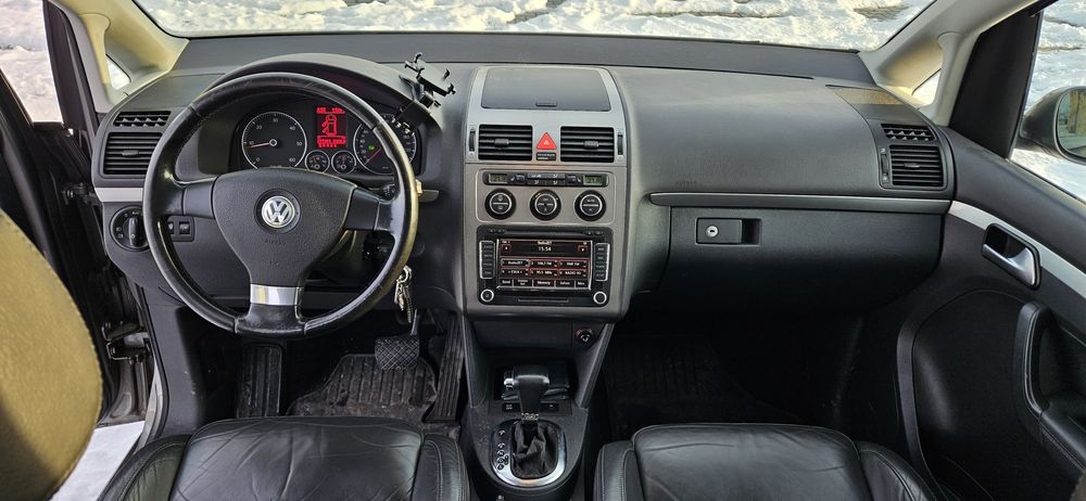 Volkswagen touran  1.9 TDI  Automat  7 osobowy  (105 km)