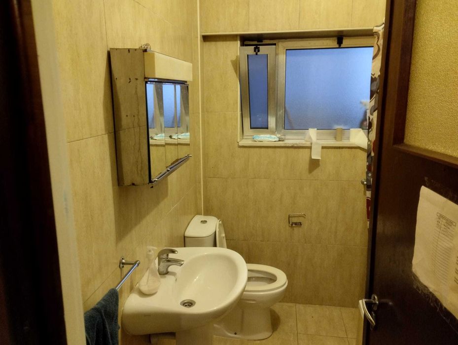 Aluga- se Quarto Rua de Castro Matoso