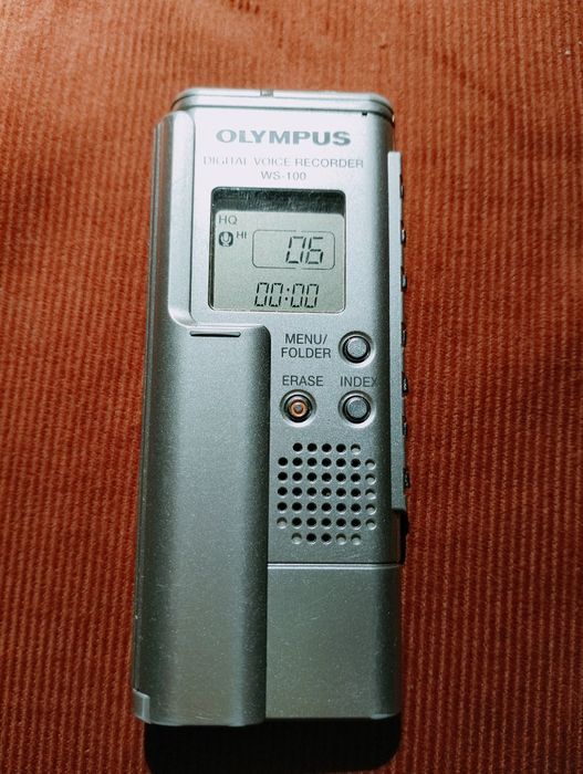Цифровой диктофон Olympus ws 100