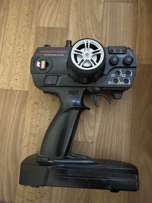 Машинка на радіокеруванні, машинка на радиоуправлении 1/10 BMW