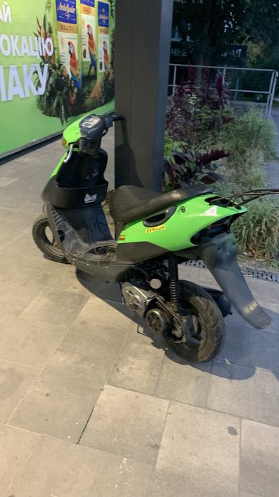 Suzuki lets 2 old
