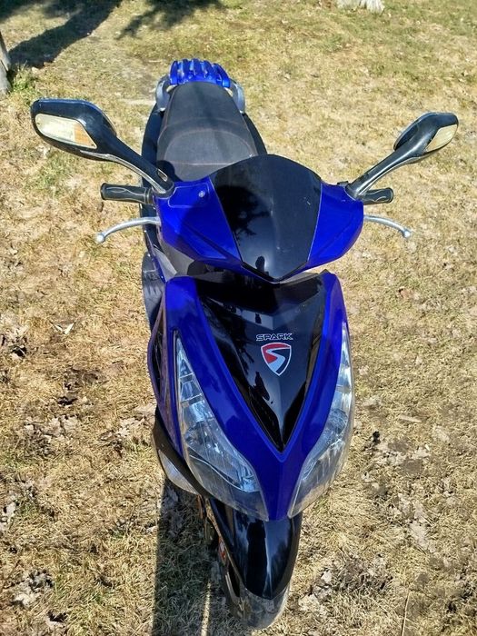 Скутер SPARK SP150S-17R