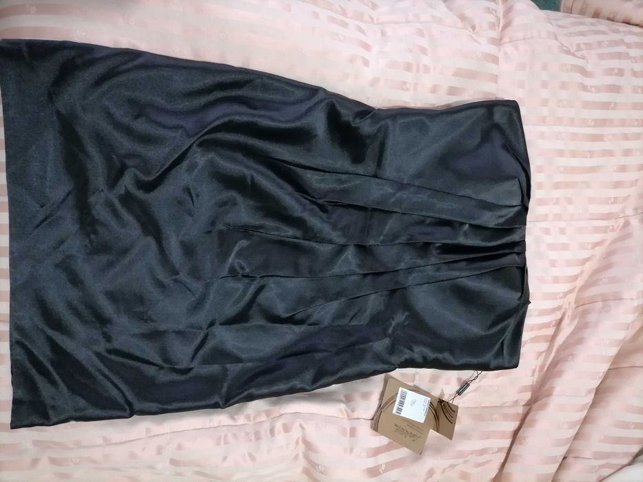 Vestido de cerimónia novo