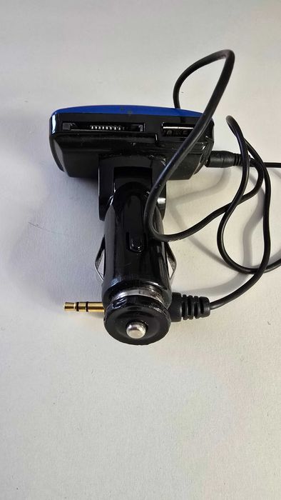 • Transmissor Auto Zipy com Leitor de Cartão e USB