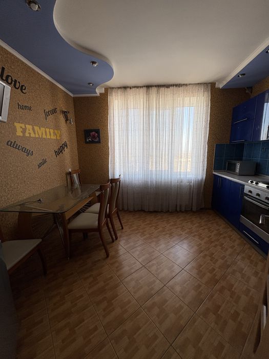 Оренда 2 кім квартира вул Автозаводська 16/16