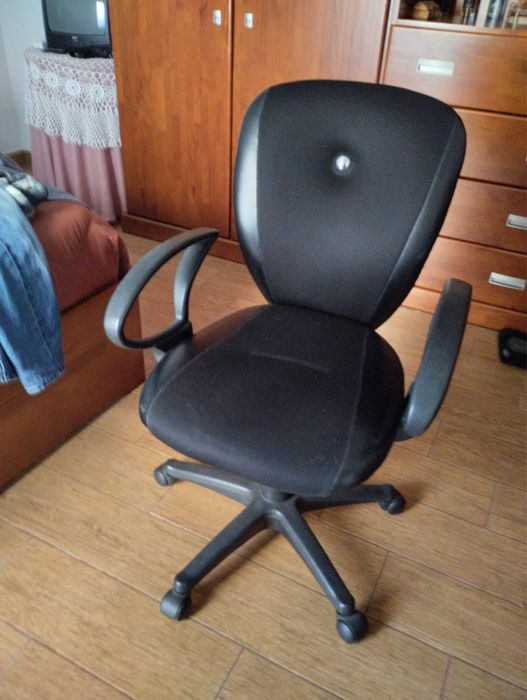 Conjunto cadeira e secretária