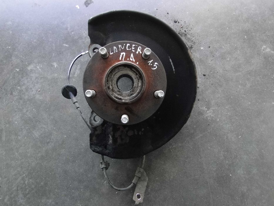 Ступиця передня поворотний кулак цапфа Mitsubishi Lancer X