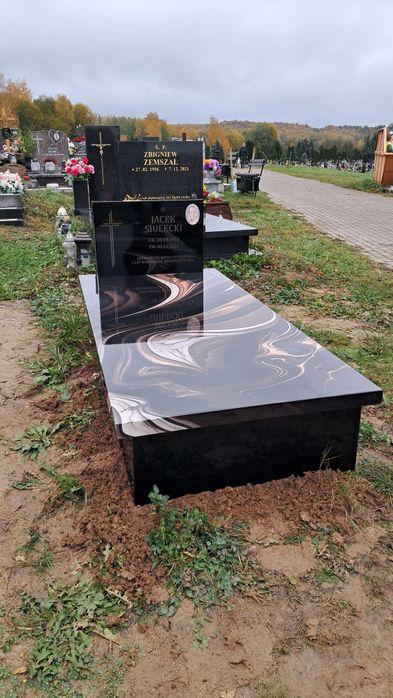 Nagrobek Kompoze. 3099 zł  z montażem Cały Kraj