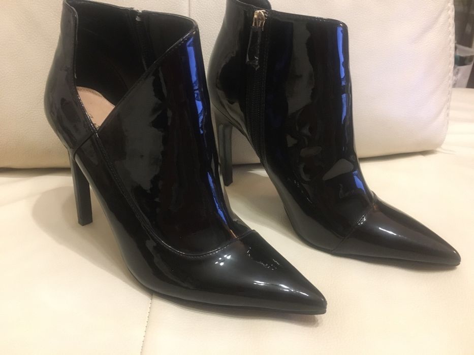 Botki lakierowane ZARA rozmiar 38