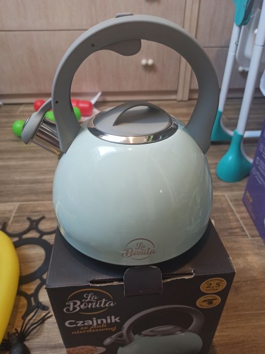 Czajnik LaBonita 2,5 l. Nowy