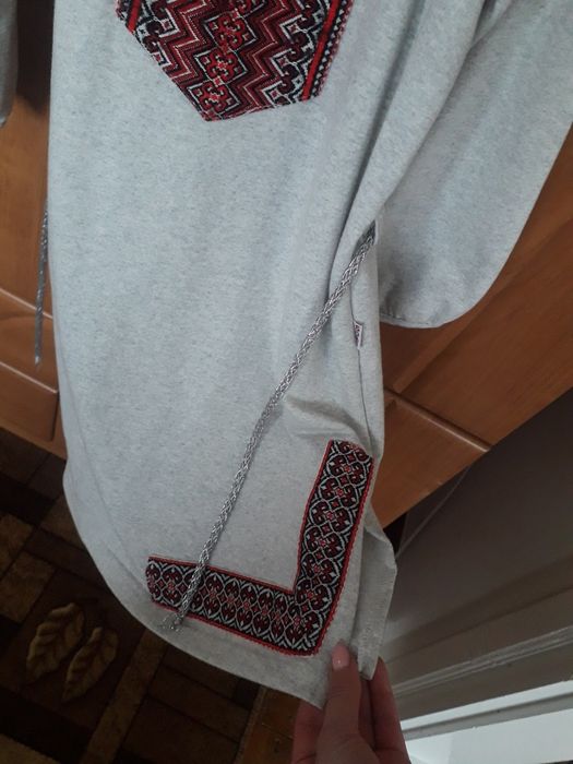 Вишите платтячко на дівчинку