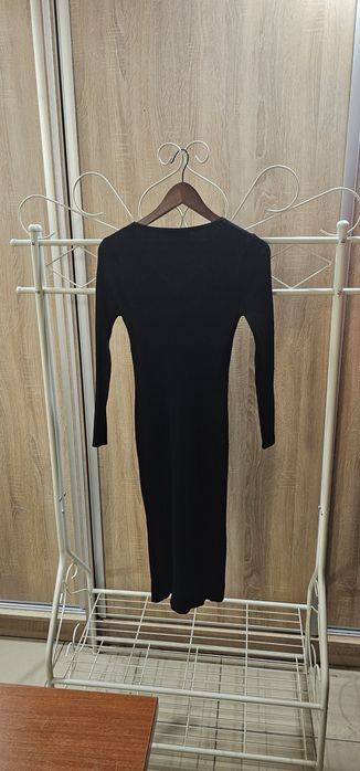 Długa Czarna Sukienka Swetrowa