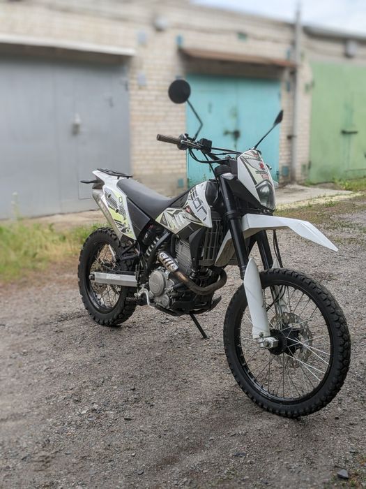 Geon dakar twincam 250 рідинне охолодження