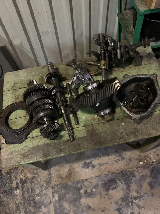 Продам кпп на ситроен джампер 1998-2.5 на разбор