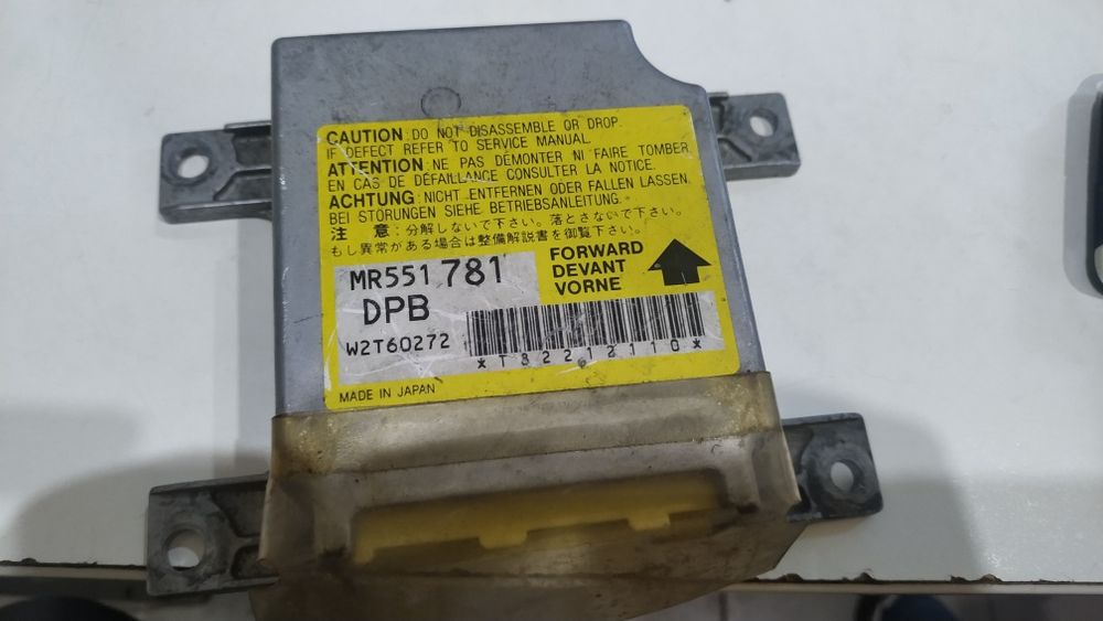 Mitsubishi Pajero airbag sensor