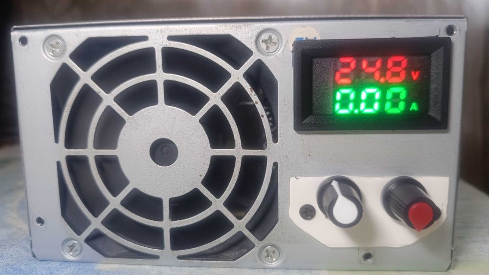 Зарядний пристрій.Блок живлення,  для дому до 24-42 вольт 6-9 ампер.