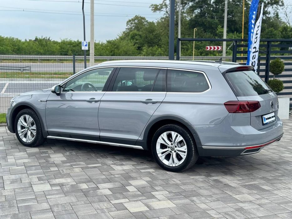 Volkswagen Passat Variant Alltrack 2023 freshauto
