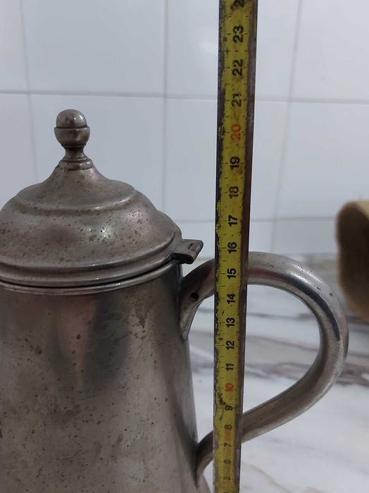 Cafeteira antiga em casquinha
