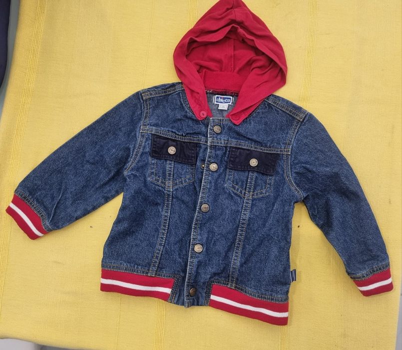 Casaco Chicco  pa Bebe 24 meses em bom estado