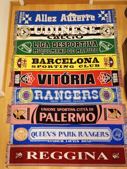Cachecol - vários clubes de futebol internacionais novos, pede o teu!