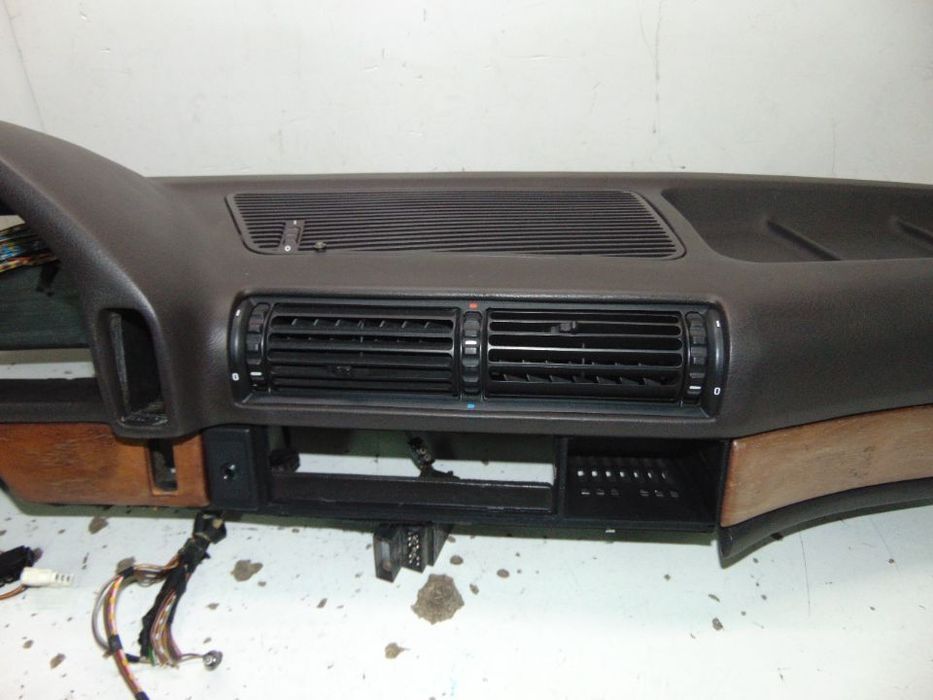 Bmw 735i e32 tablier