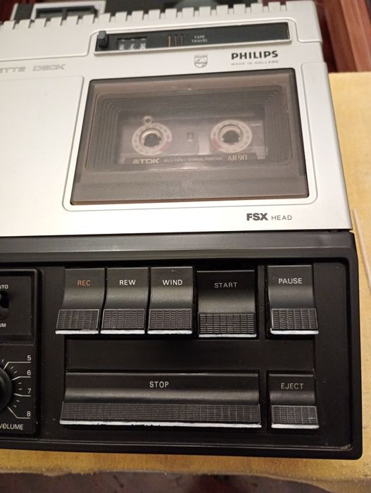 Deck cassetes Philips N2511