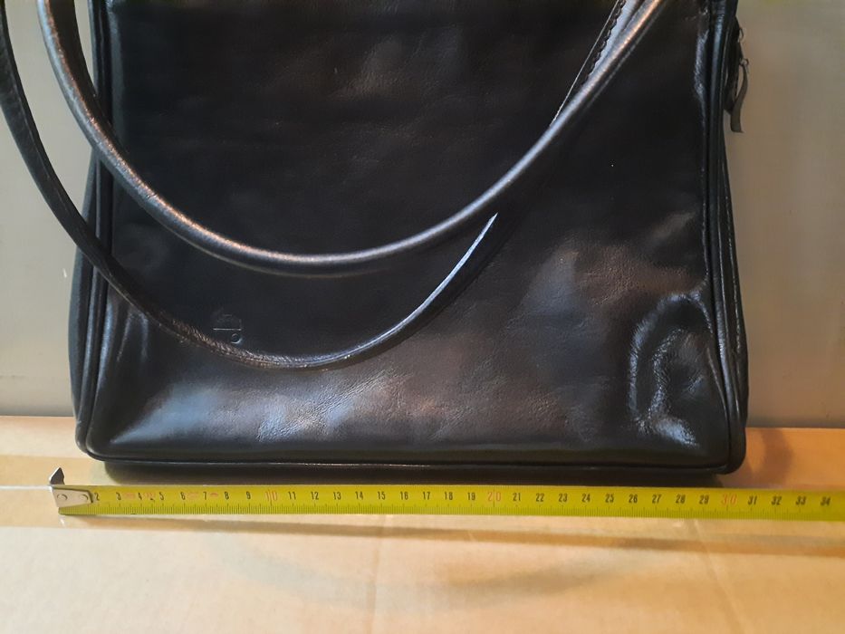 Mala preta pele genuina