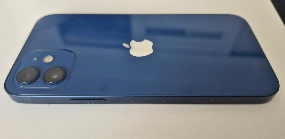 Telefon iPhone 12 64 GB
