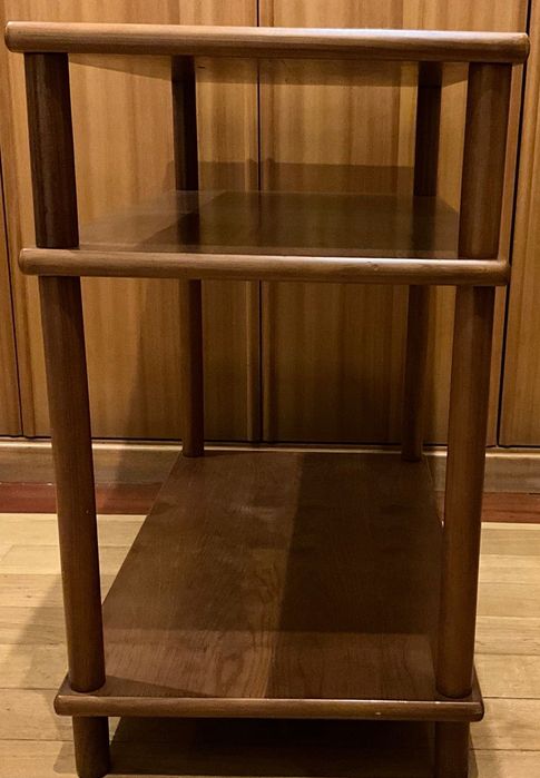 Mesa de apoio de pinho