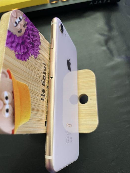 IPhone 8 64 Gb дуже гарний стан! Весь комплект!