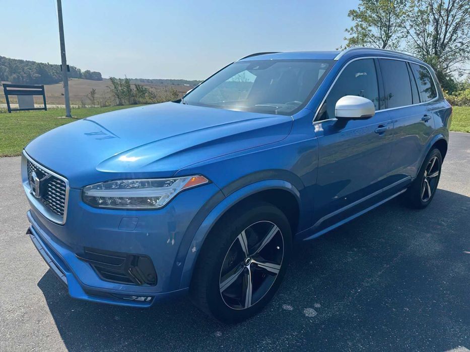 Volvo XC90      2019